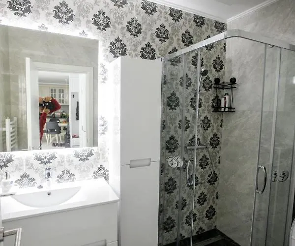 アパート Mdb Retro スボティツァ